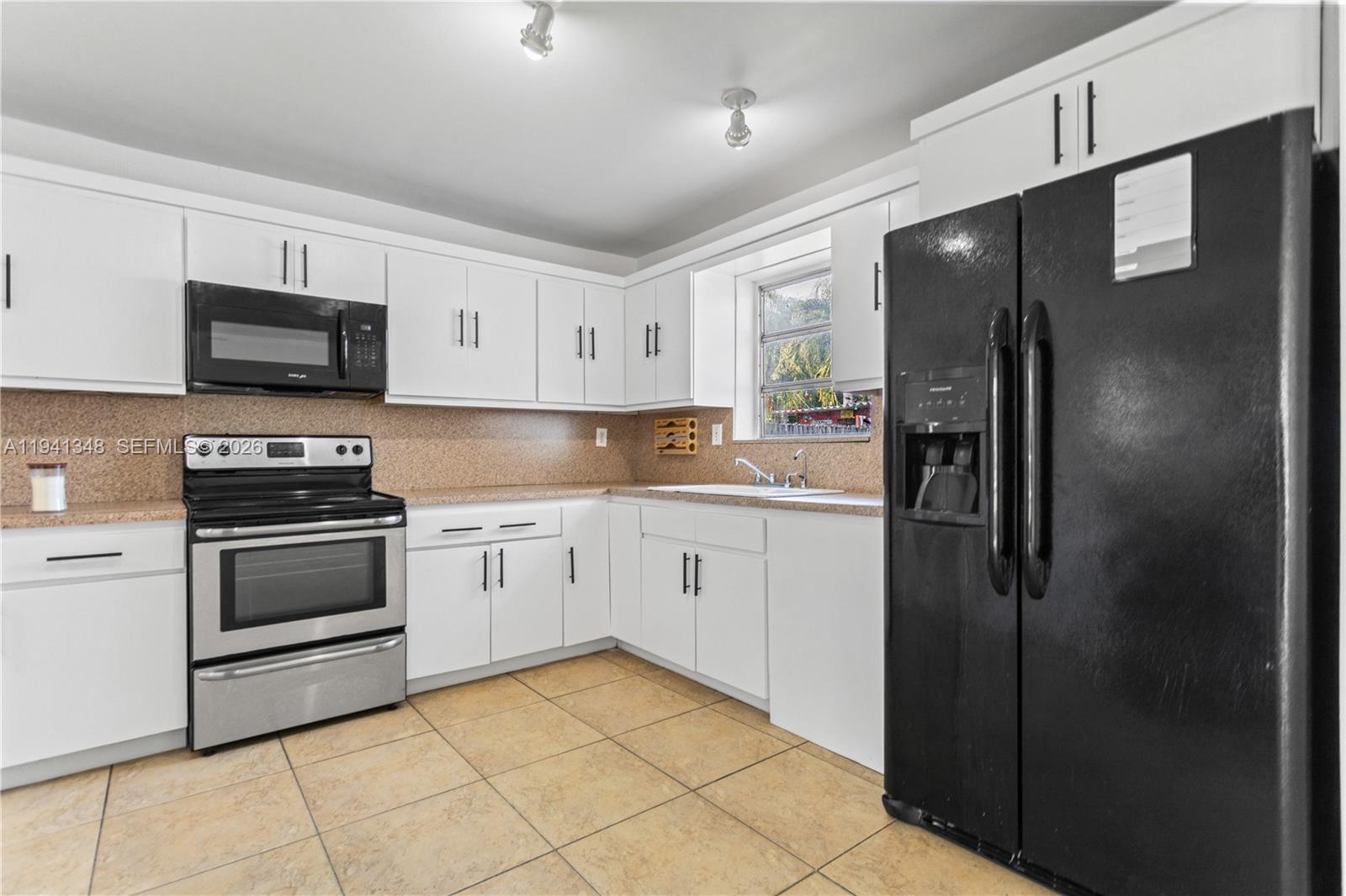 ORANGEBROOK GOLF ESTATES - Residential Lease