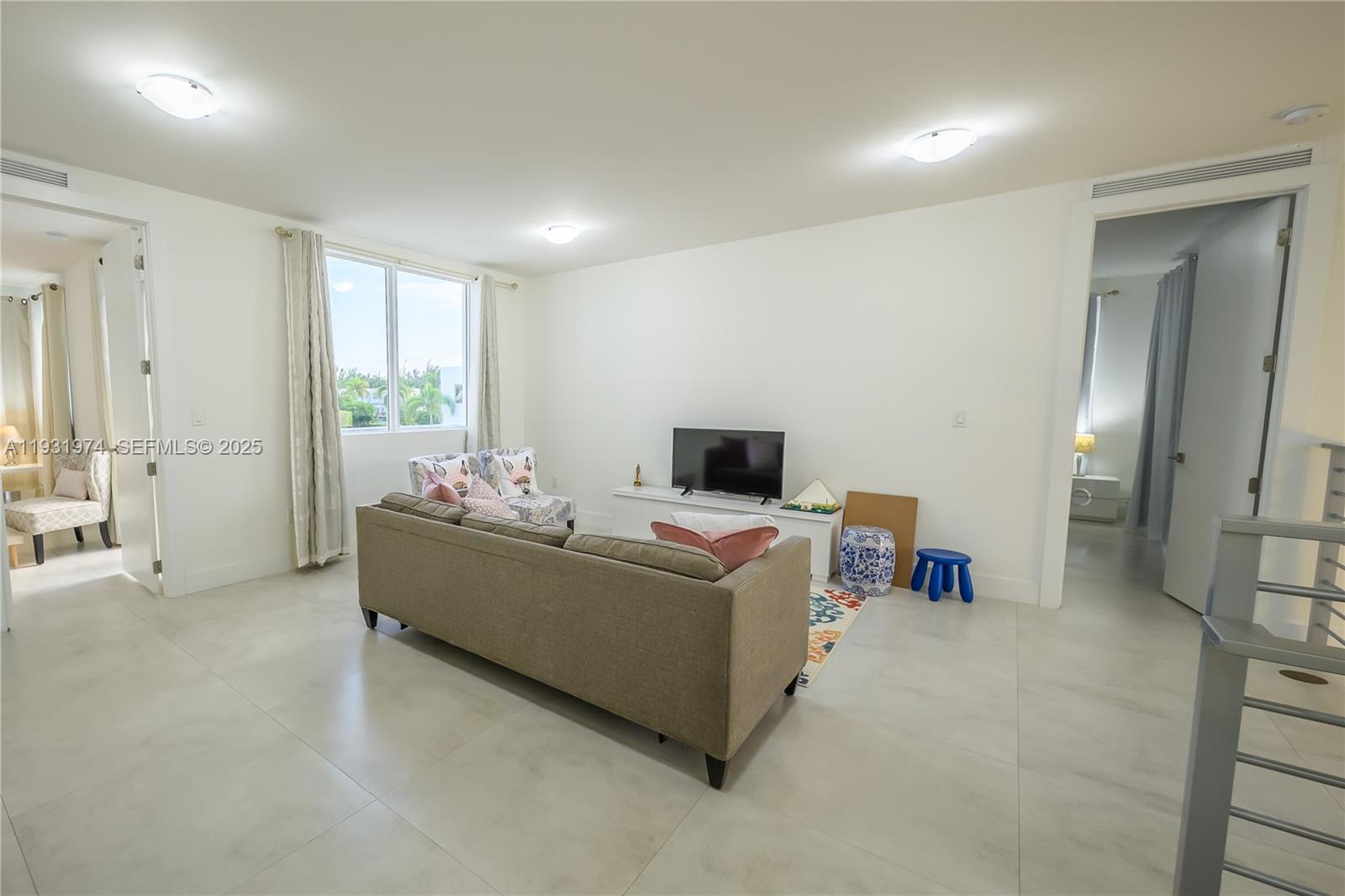 DORAL COMMONS RESIDENTIAL - Residential