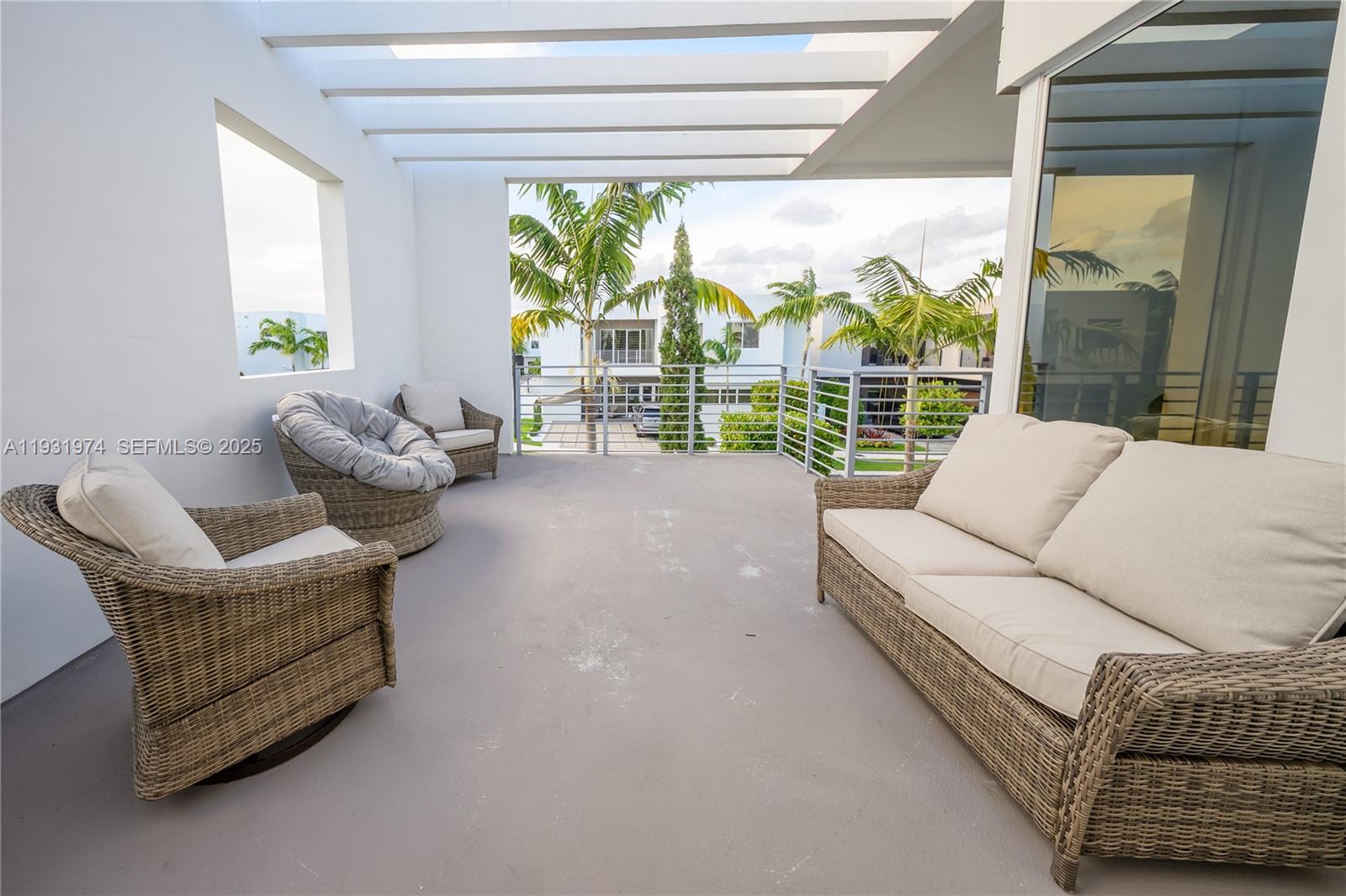 DORAL COMMONS RESIDENTIAL - Residential