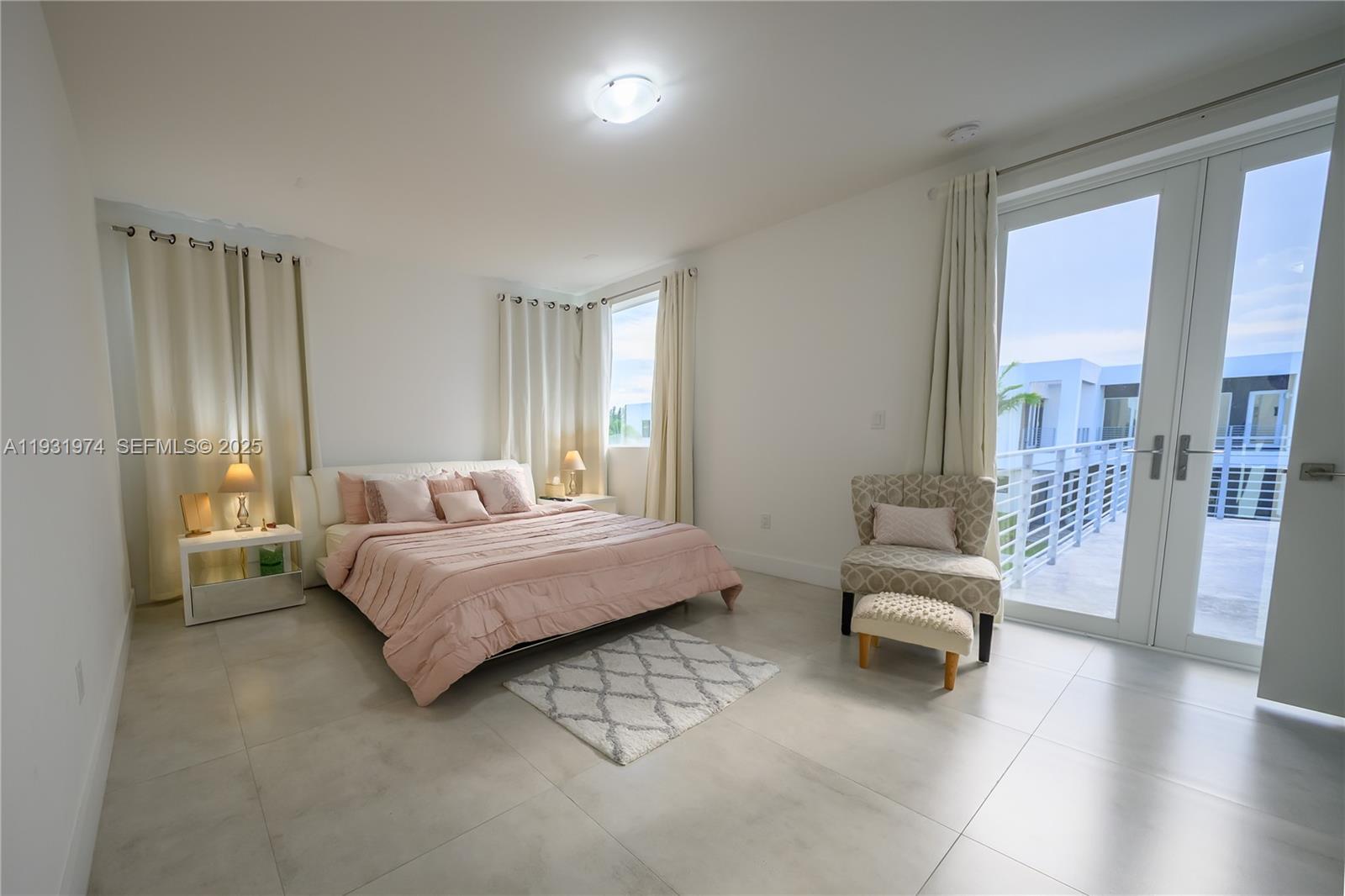 DORAL COMMONS RESIDENTIAL - Residential