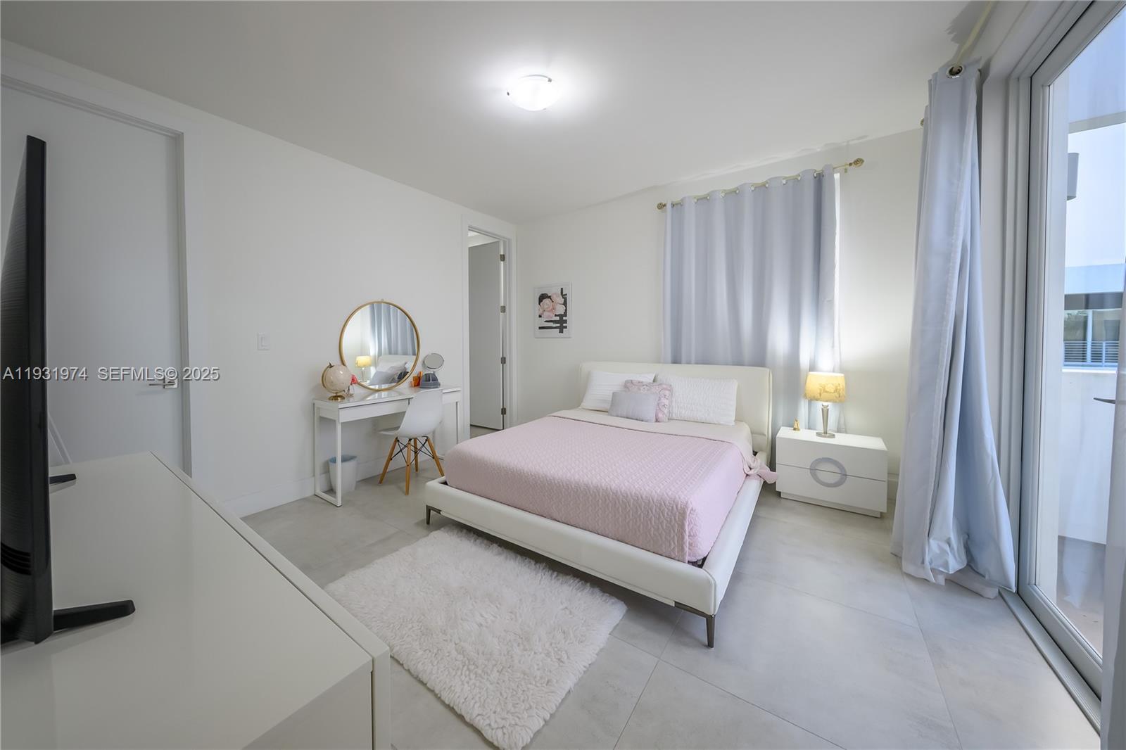 DORAL COMMONS RESIDENTIAL - Residential