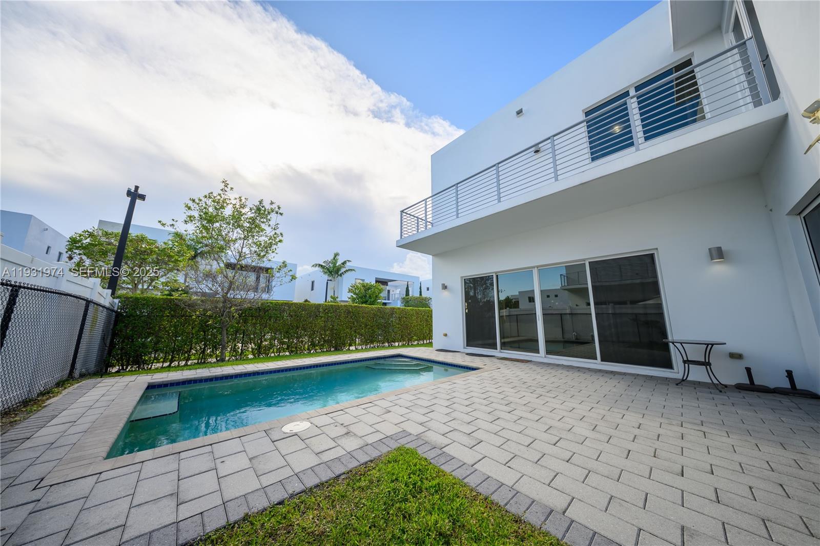 DORAL COMMONS RESIDENTIAL - Residential