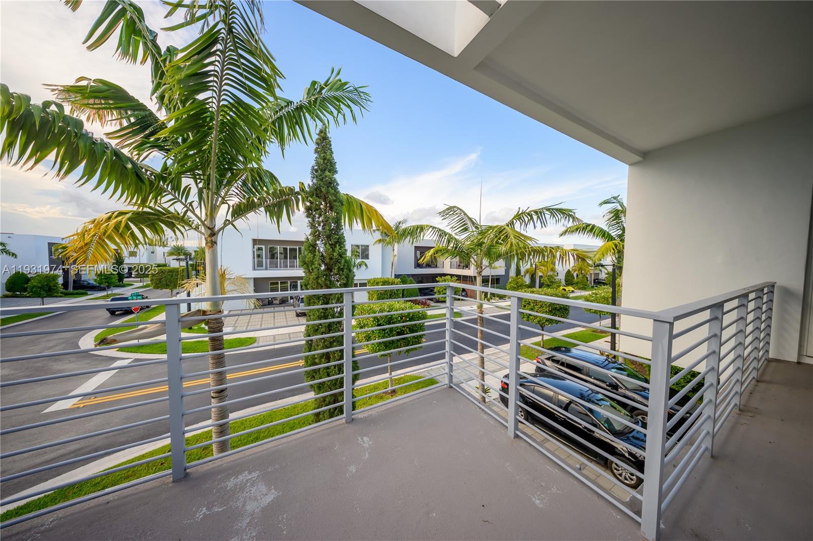 DORAL COMMONS RESIDENTIAL - Residential