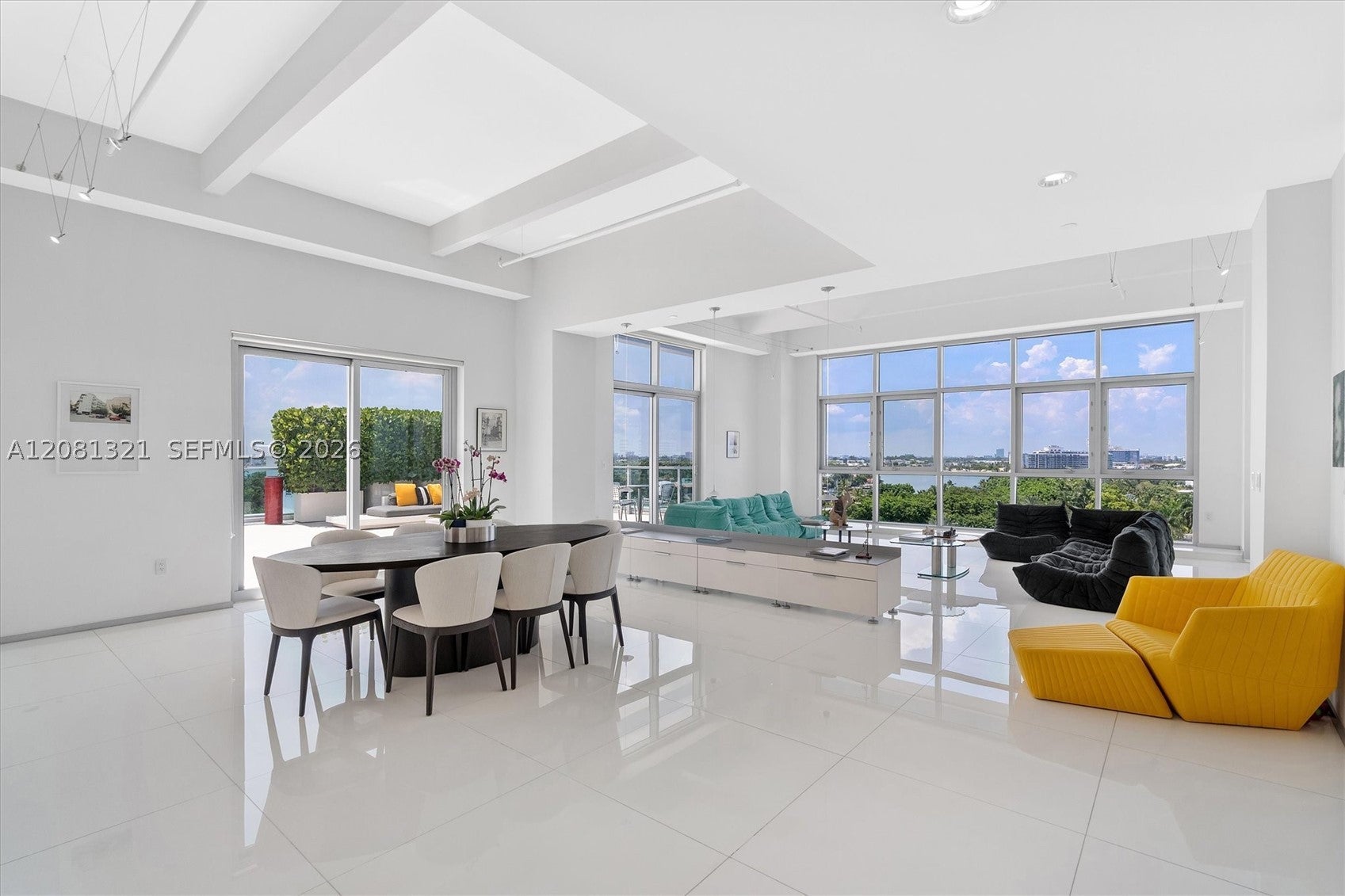 201 Aqua Ave 801