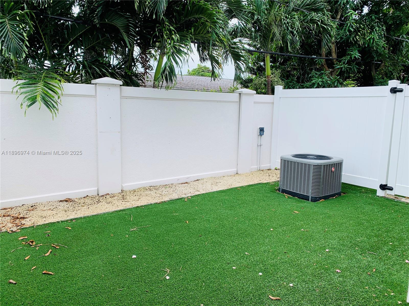 CORAL RIDGE GALT ADD - Residential Lease