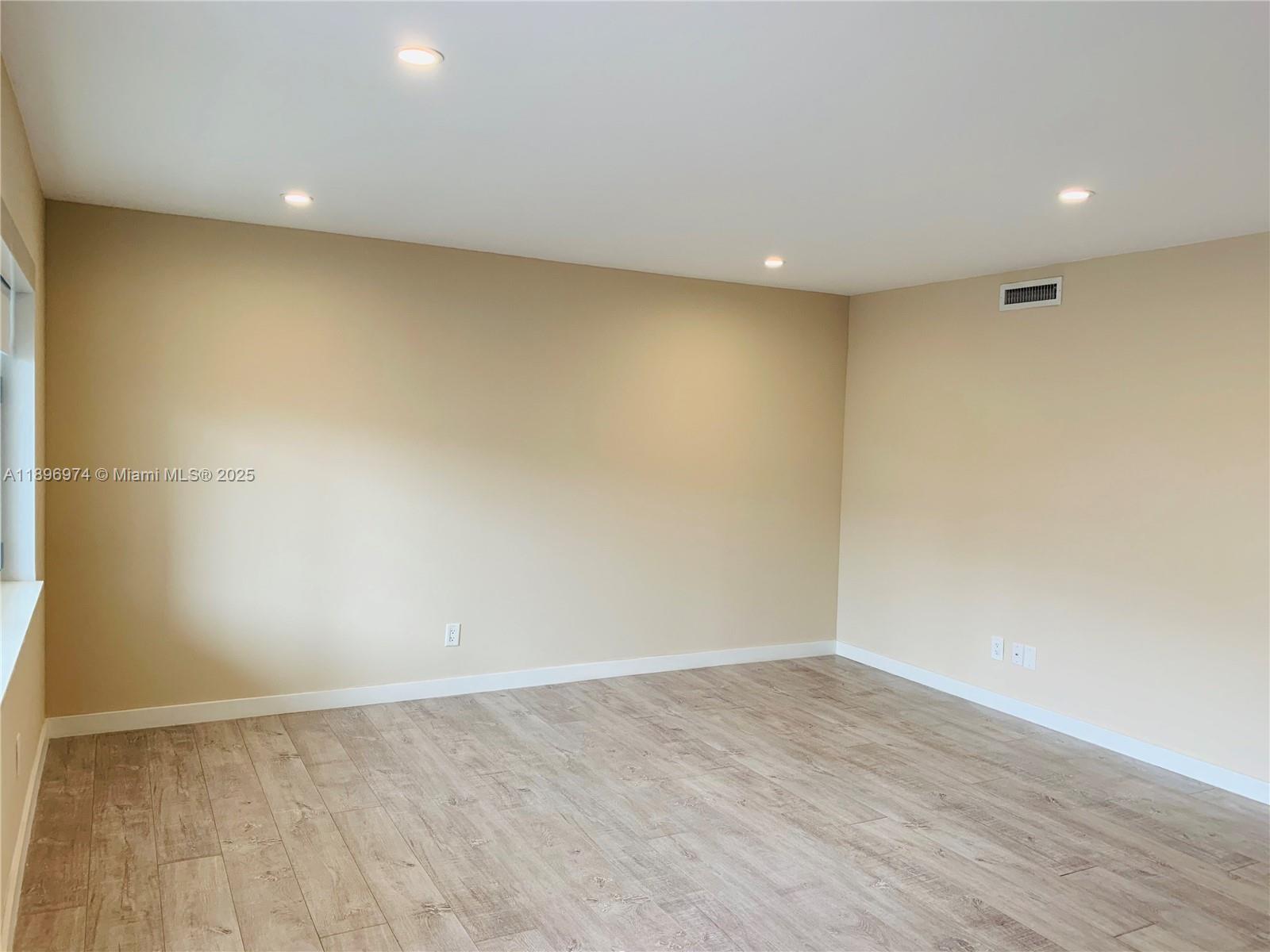 CORAL RIDGE GALT ADD - Residential Lease