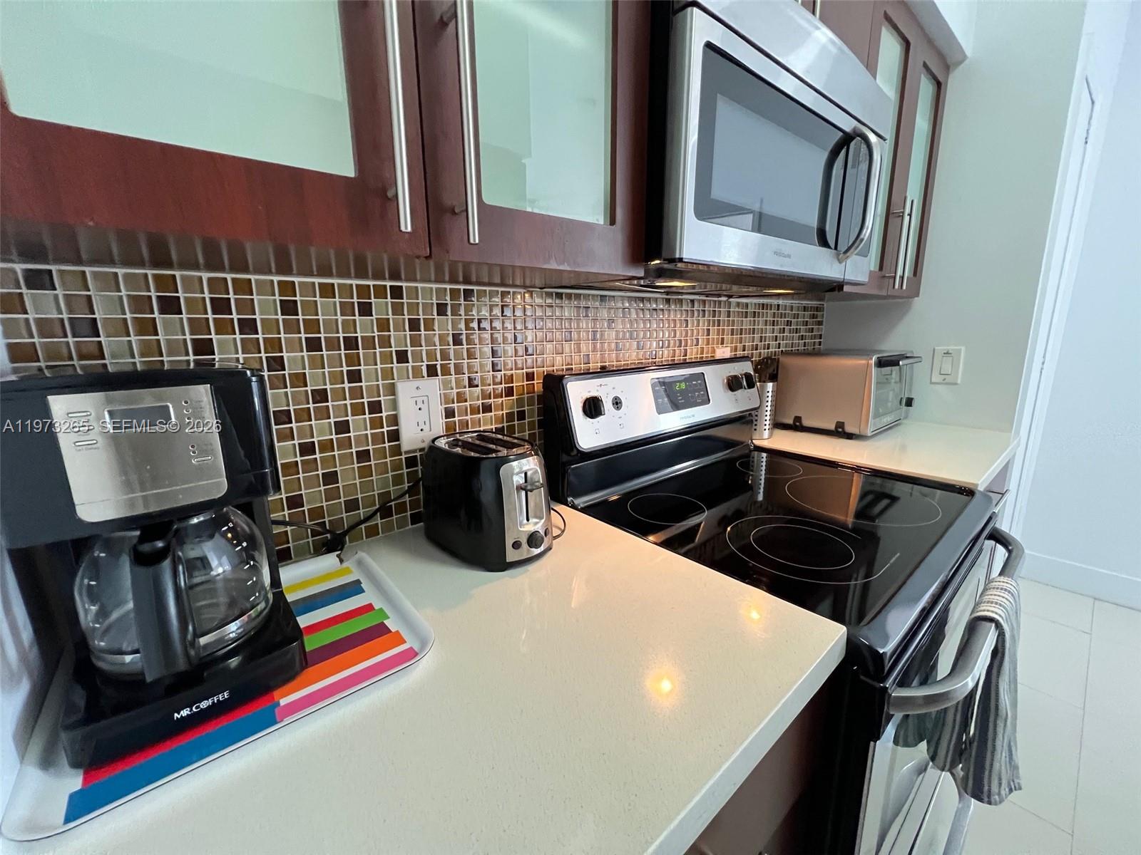 DEL RIO CONDO - Residential