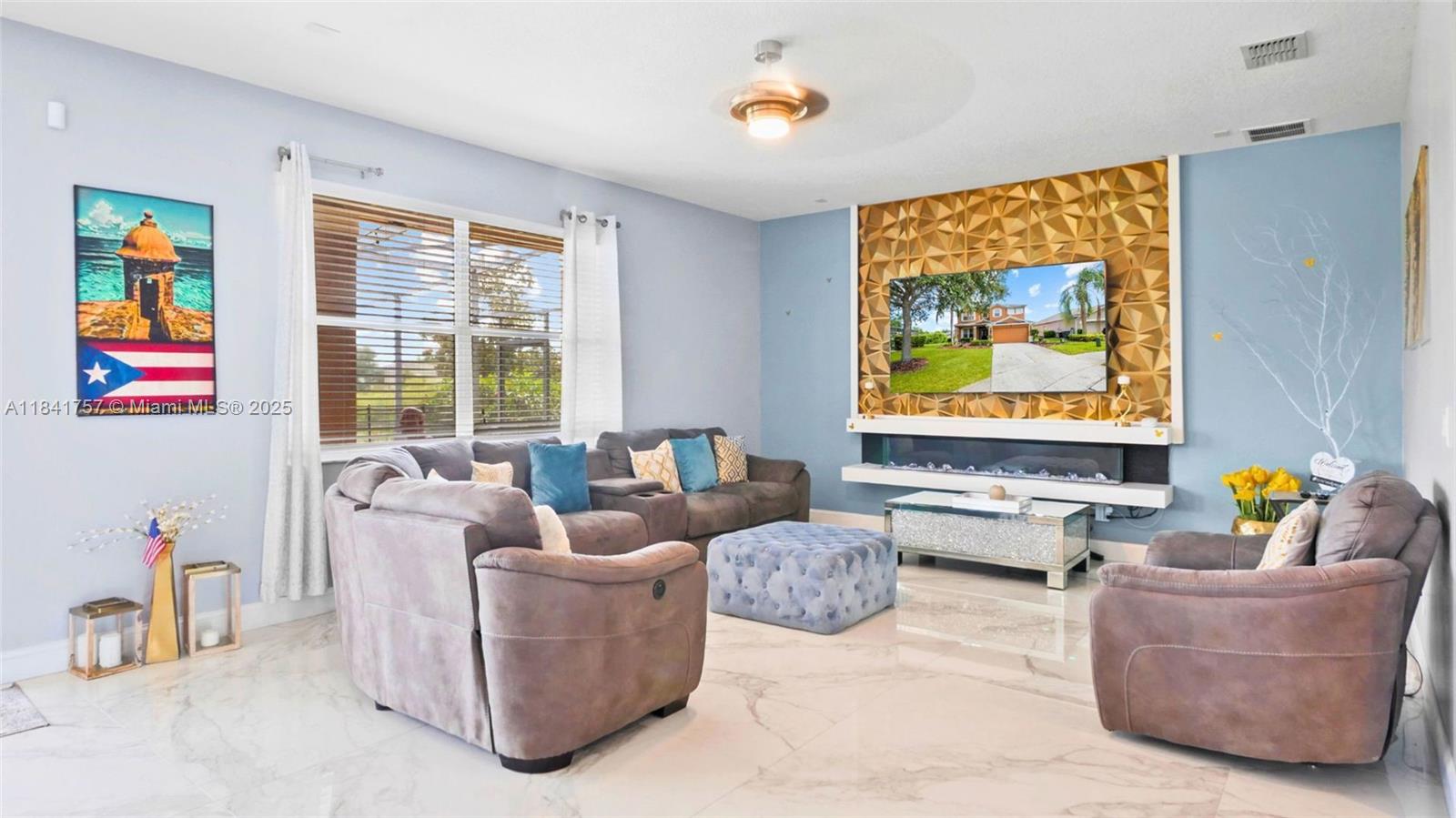 SHIRE AT WEST HAVEN - Residential