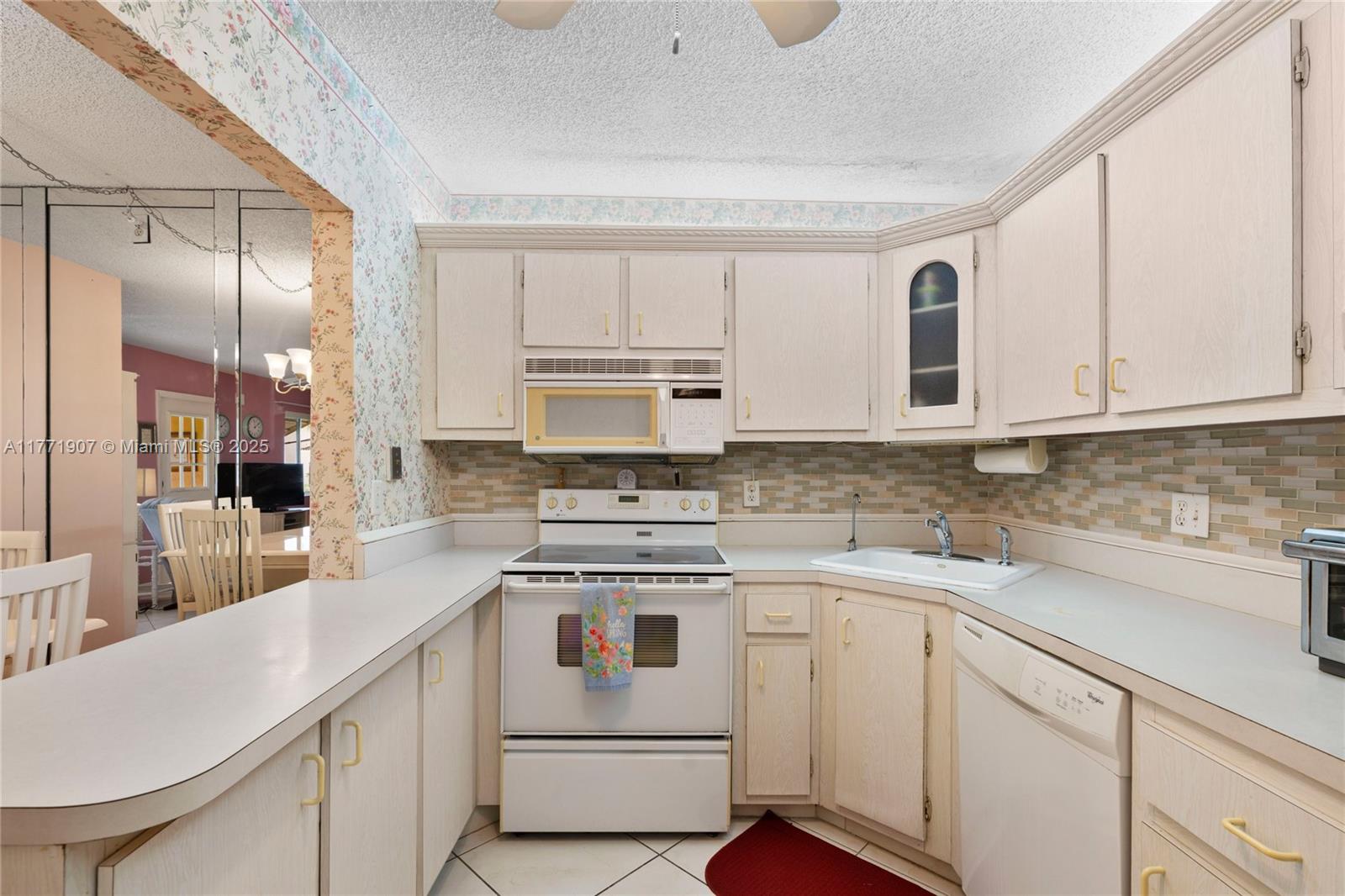 PINE RIDGE III CONDO - Residential