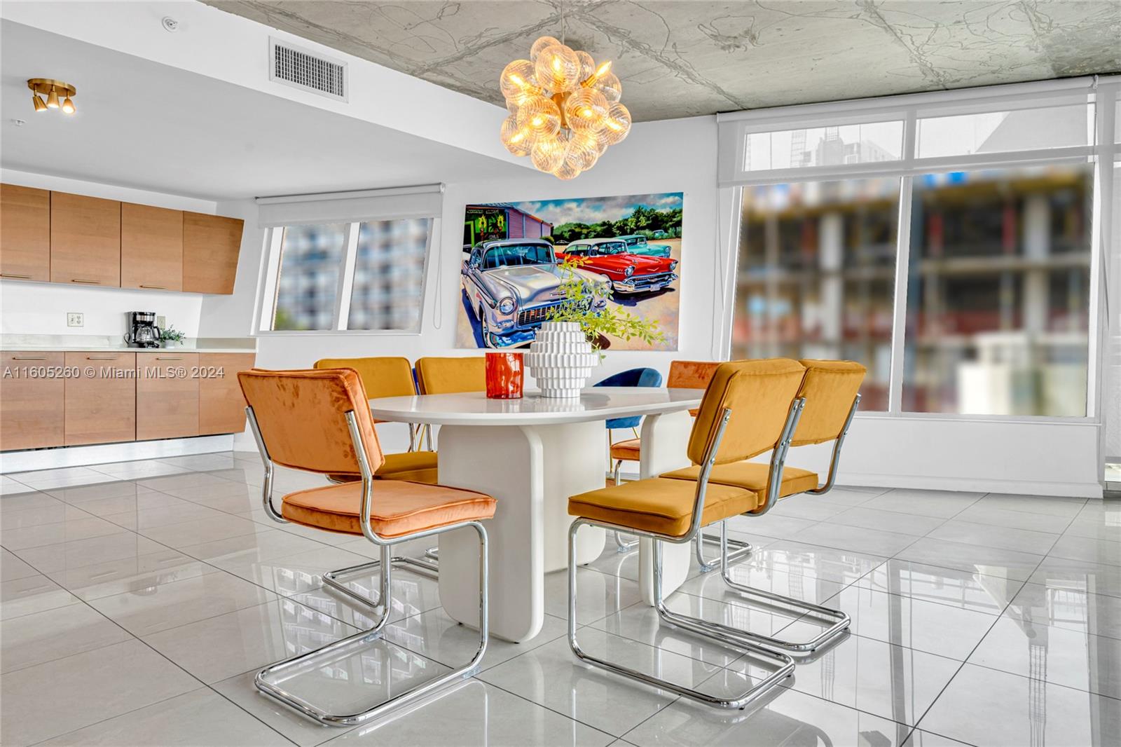 MIDBLOCK MIAMI CONDO - Residential Lease