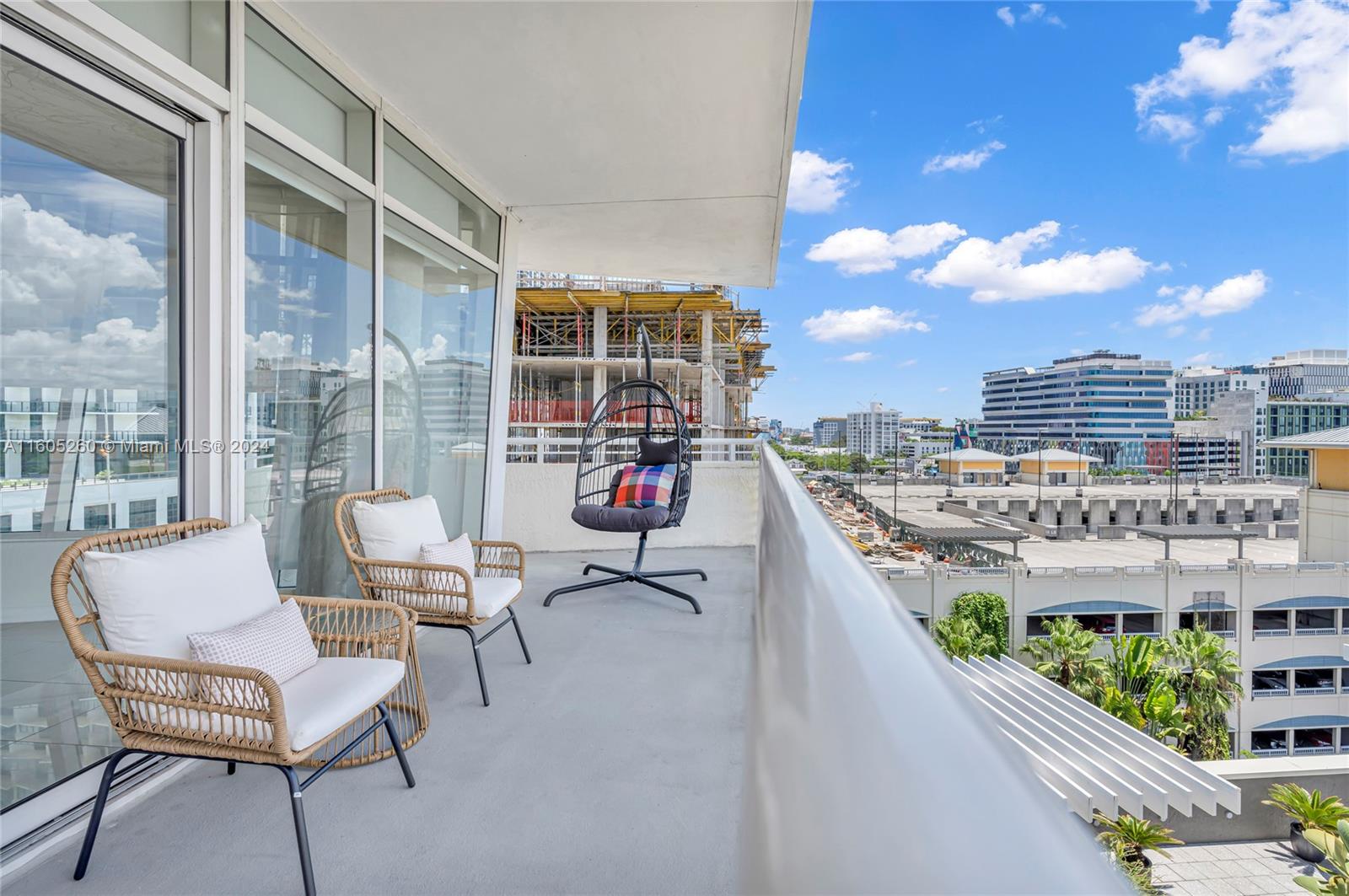 MIDBLOCK MIAMI CONDO - Residential Lease