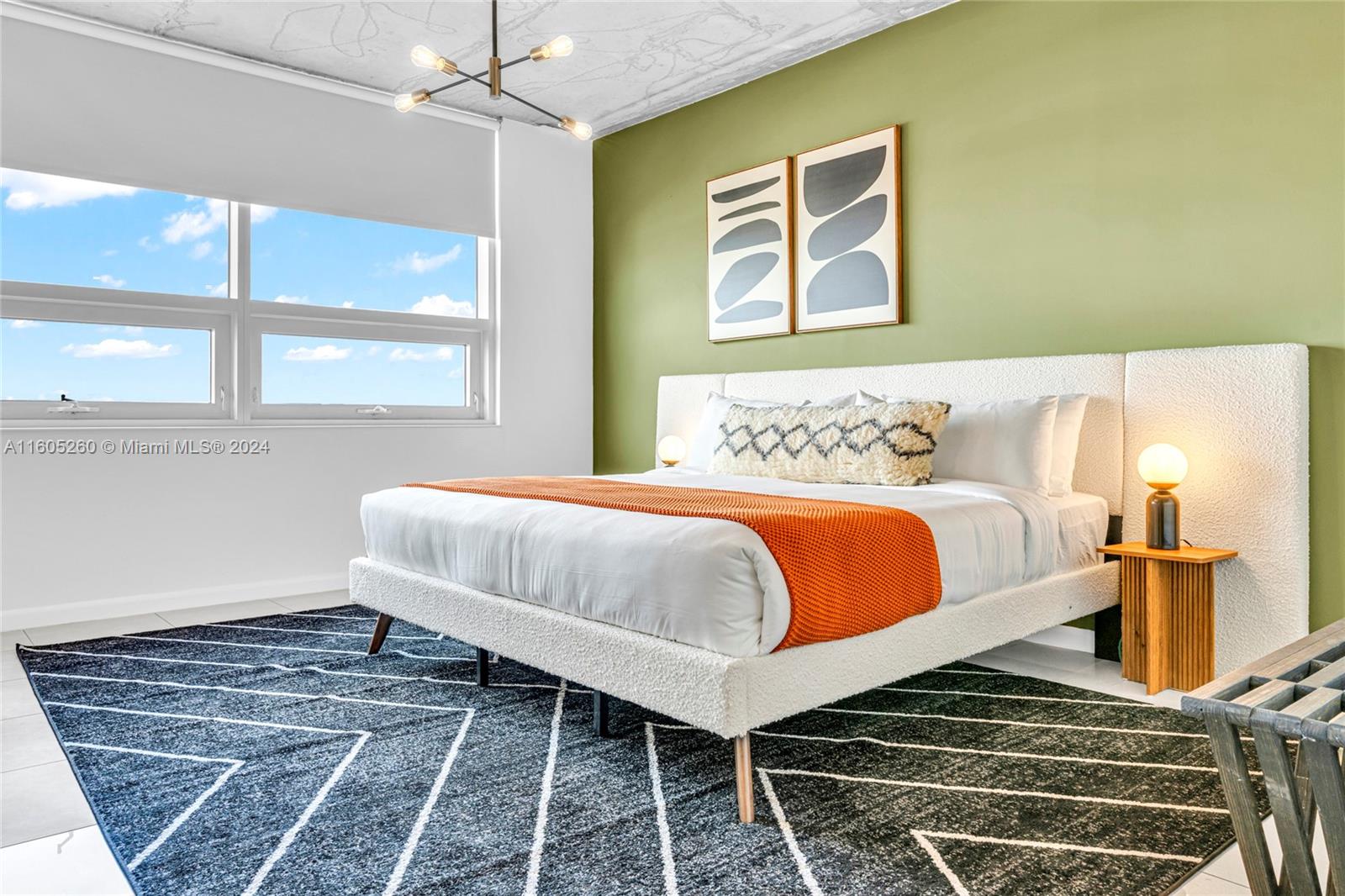 MIDBLOCK MIAMI CONDO - Residential Lease