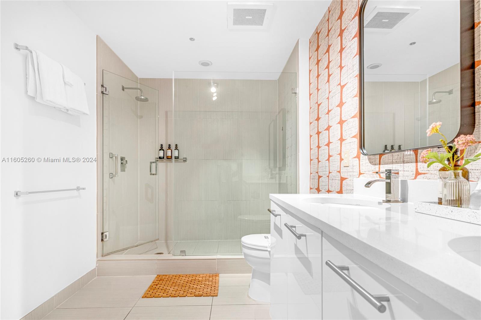 MIDBLOCK MIAMI CONDO - Residential Lease