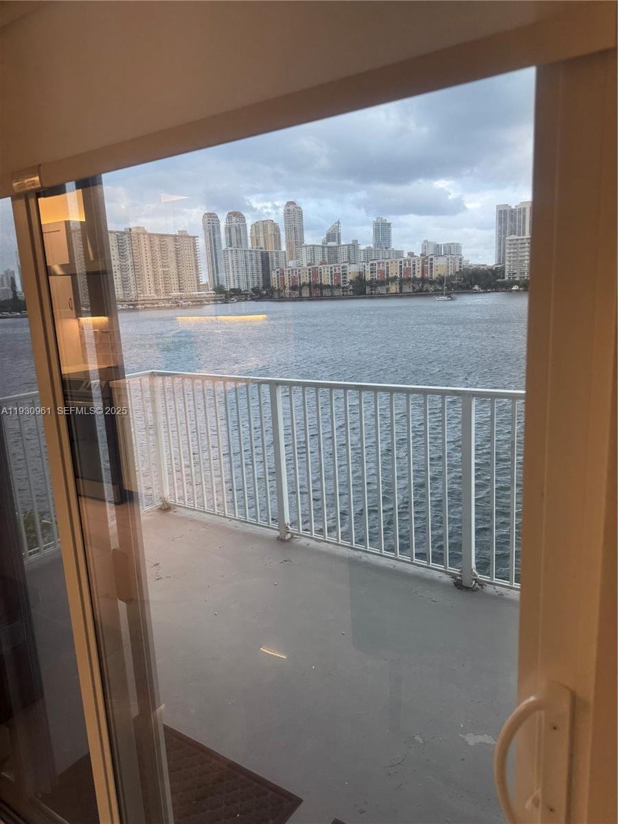 EASTERN SHORES PALO ALTO - Residential Lease