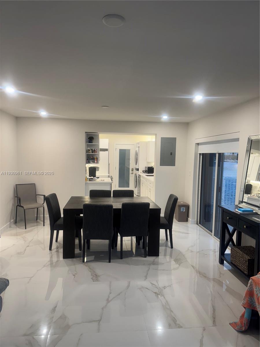 EASTERN SHORES PALO ALTO - Residential Lease