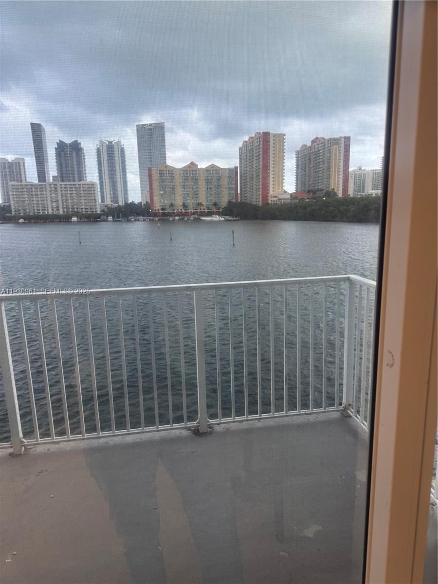 EASTERN SHORES PALO ALTO - Residential Lease