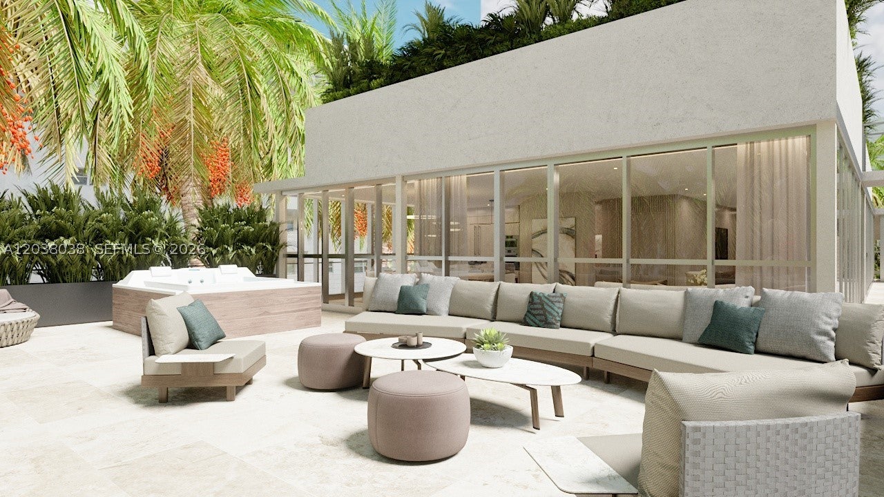 250 Collins Ave