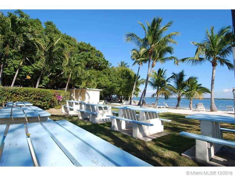 LARGO SOUND PARK - Residential