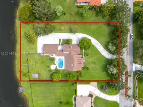 Tiny photo for 5703 Lago Del Sol Dr, Lake Worth, FL 33449 (MLS # A12042514)