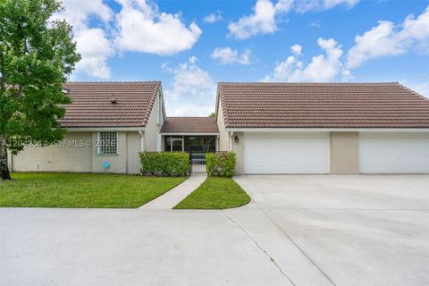 Tiny photo for 5703 Lago Del Sol Dr, Lake Worth, FL 33449 (MLS # A12042514)