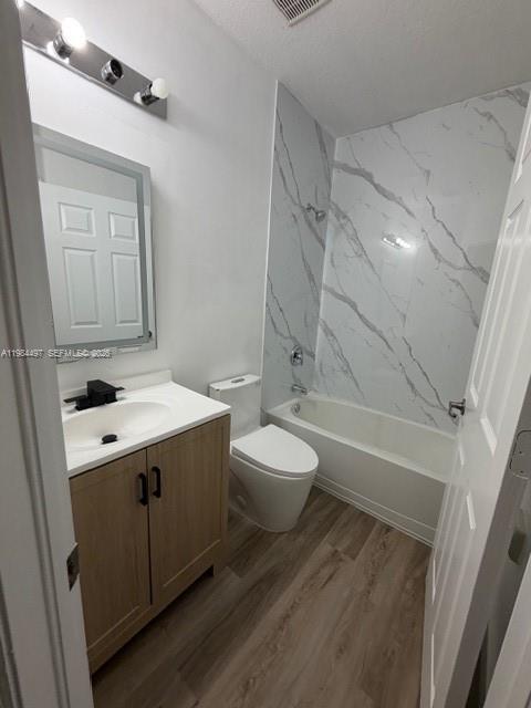 ST MORITZ AT DORAL CONDO - Residential