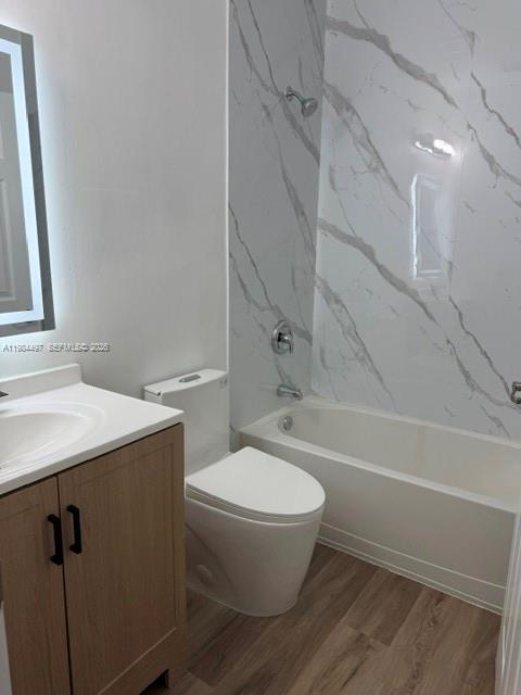 ST MORITZ AT DORAL CONDO - Residential
