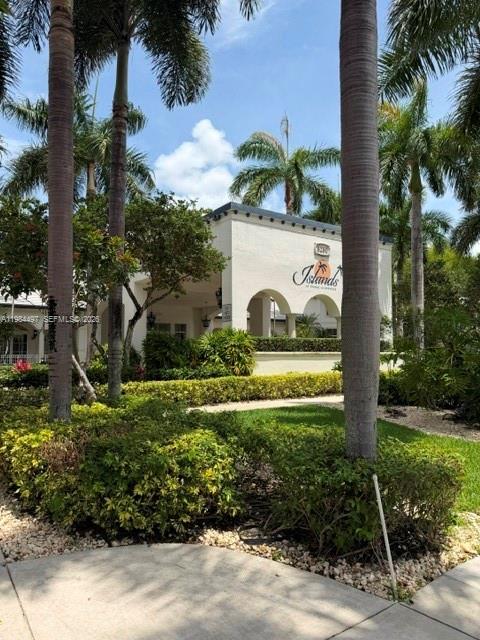 ST MORITZ AT DORAL CONDO - Residential