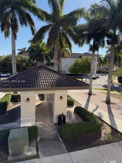 ST MORITZ AT DORAL CONDO - Residential