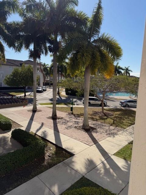 ST MORITZ AT DORAL CONDO - Residential