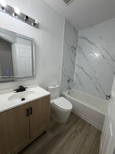 ST MORITZ AT DORAL CONDO - Residential