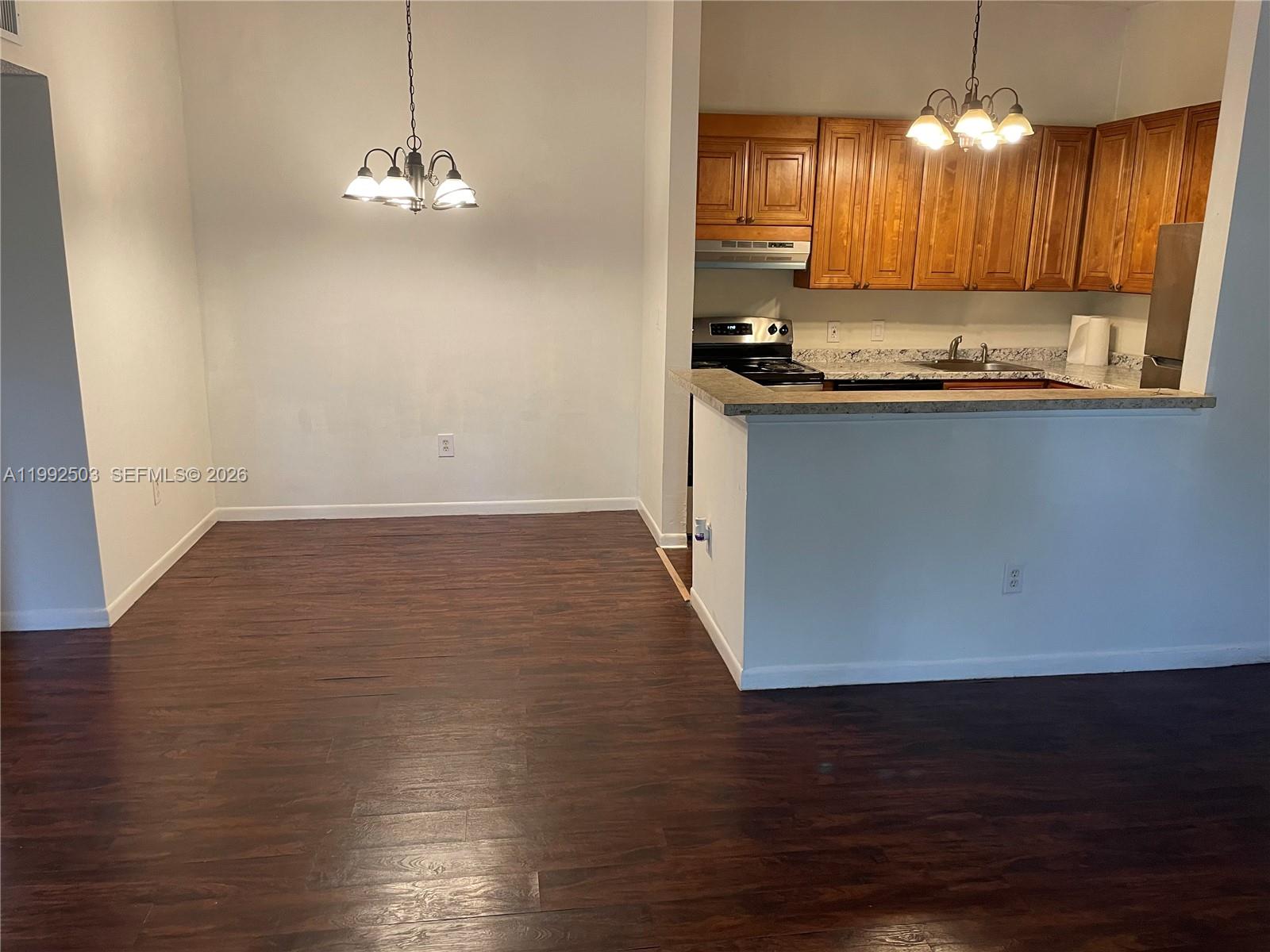 819 NE 199th St 6-205