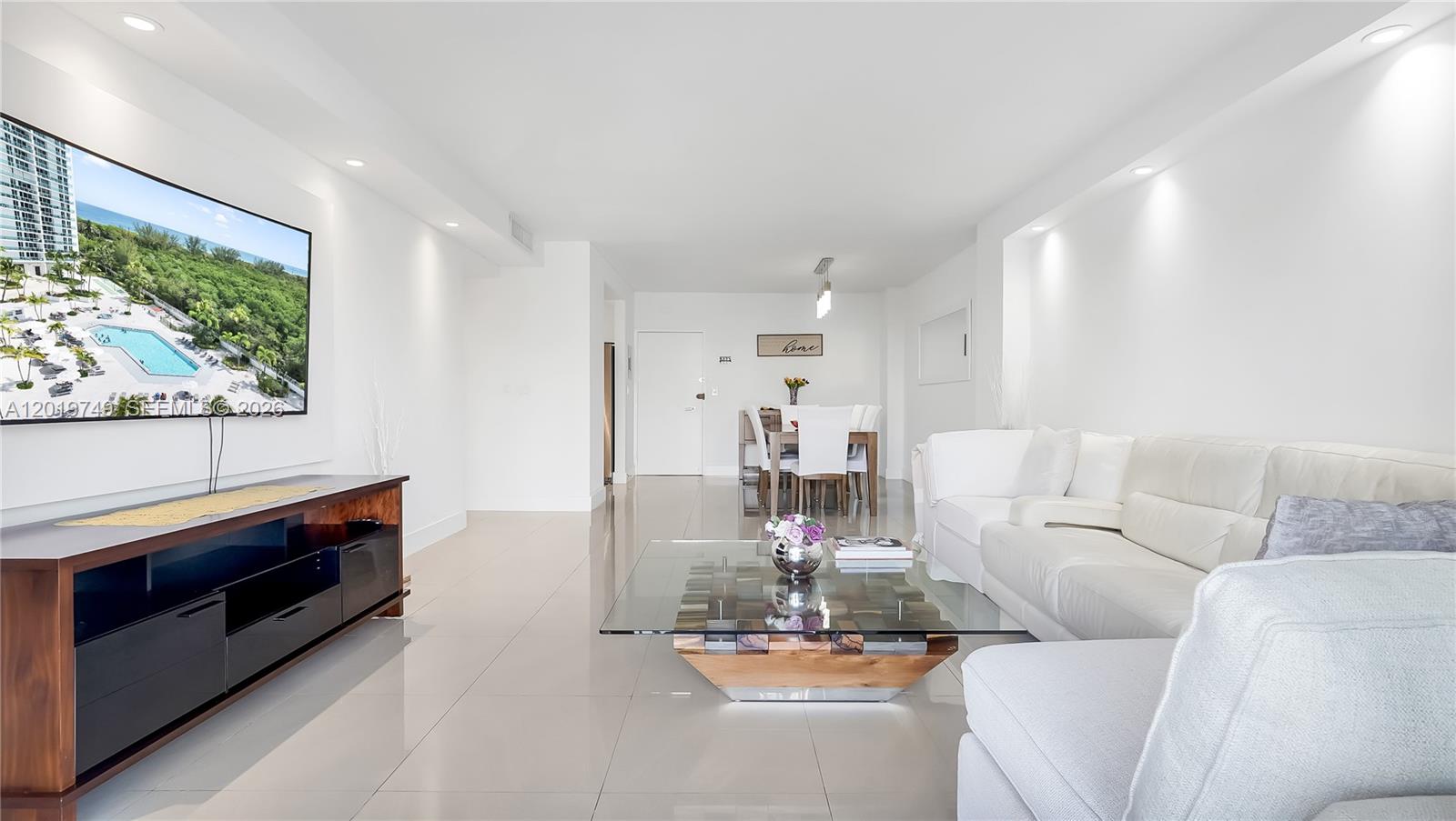 ARLEN HOUSE CONDO - Residential