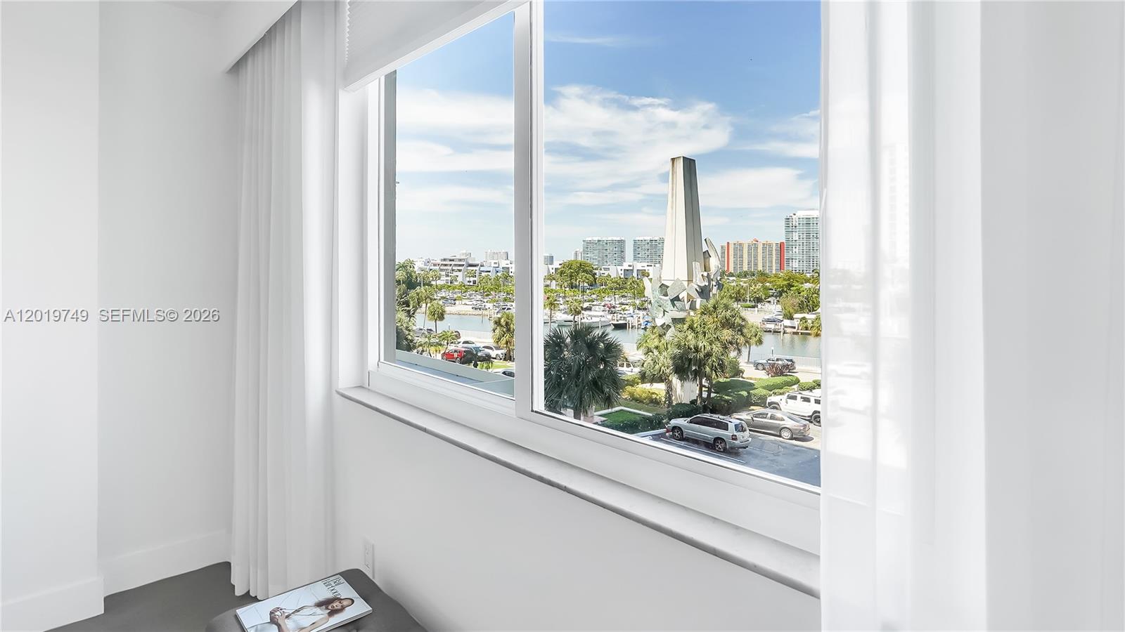 ARLEN HOUSE CONDO - Residential