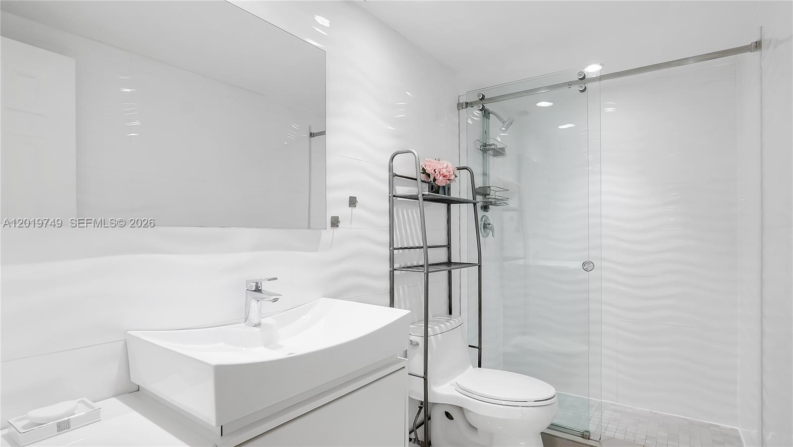 ARLEN HOUSE CONDO - Residential