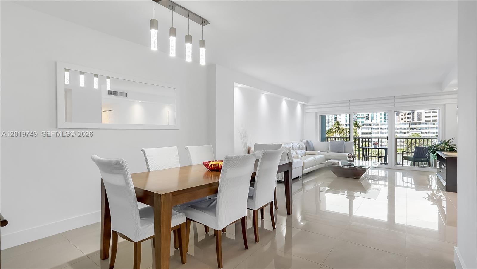 ARLEN HOUSE CONDO - Residential