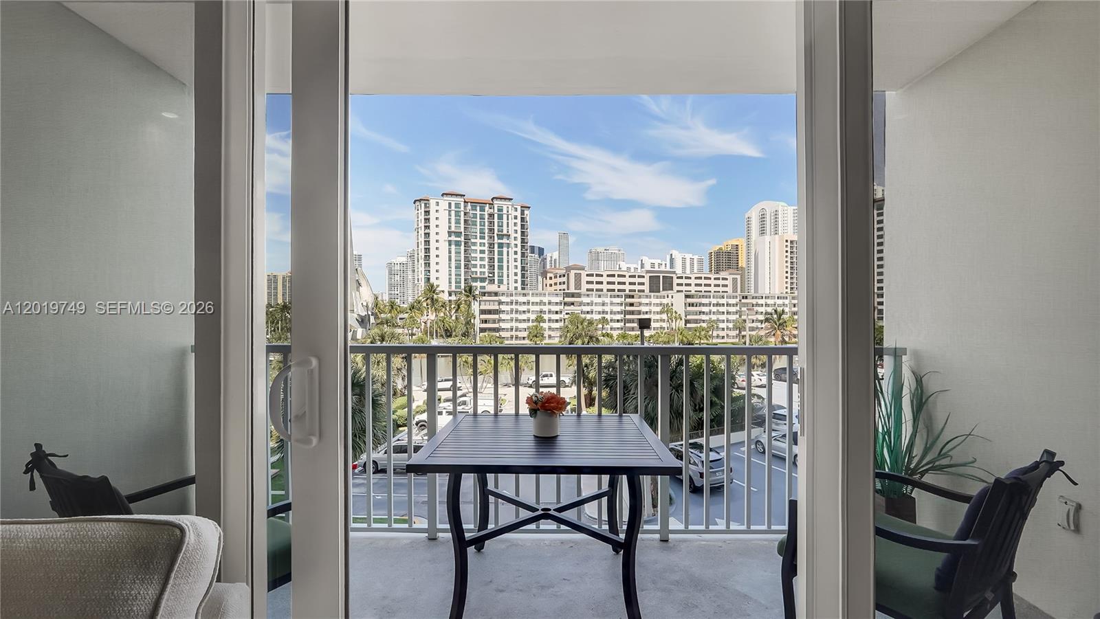 ARLEN HOUSE CONDO - Residential