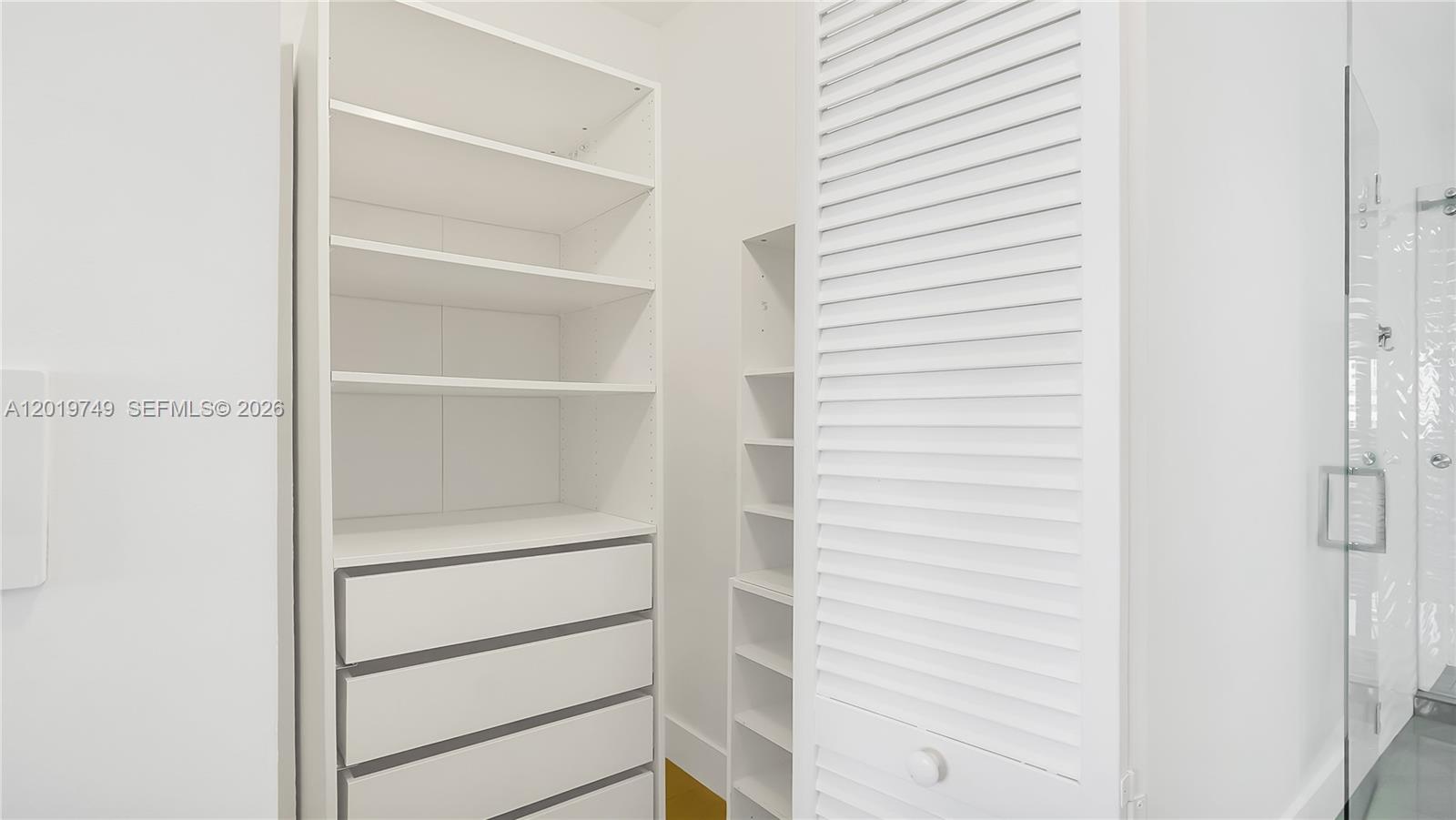 ARLEN HOUSE CONDO - Residential