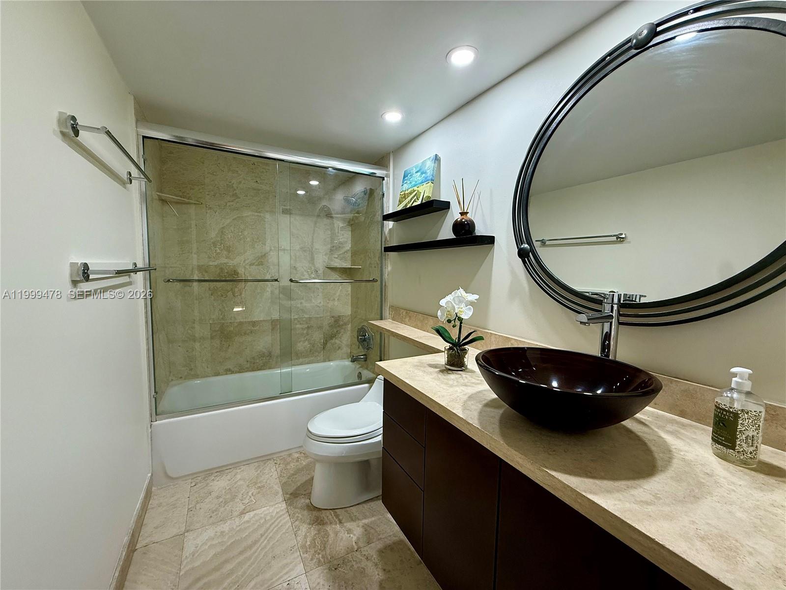 TOWERS OF KEY BISCAYNE CO - Residential Lease