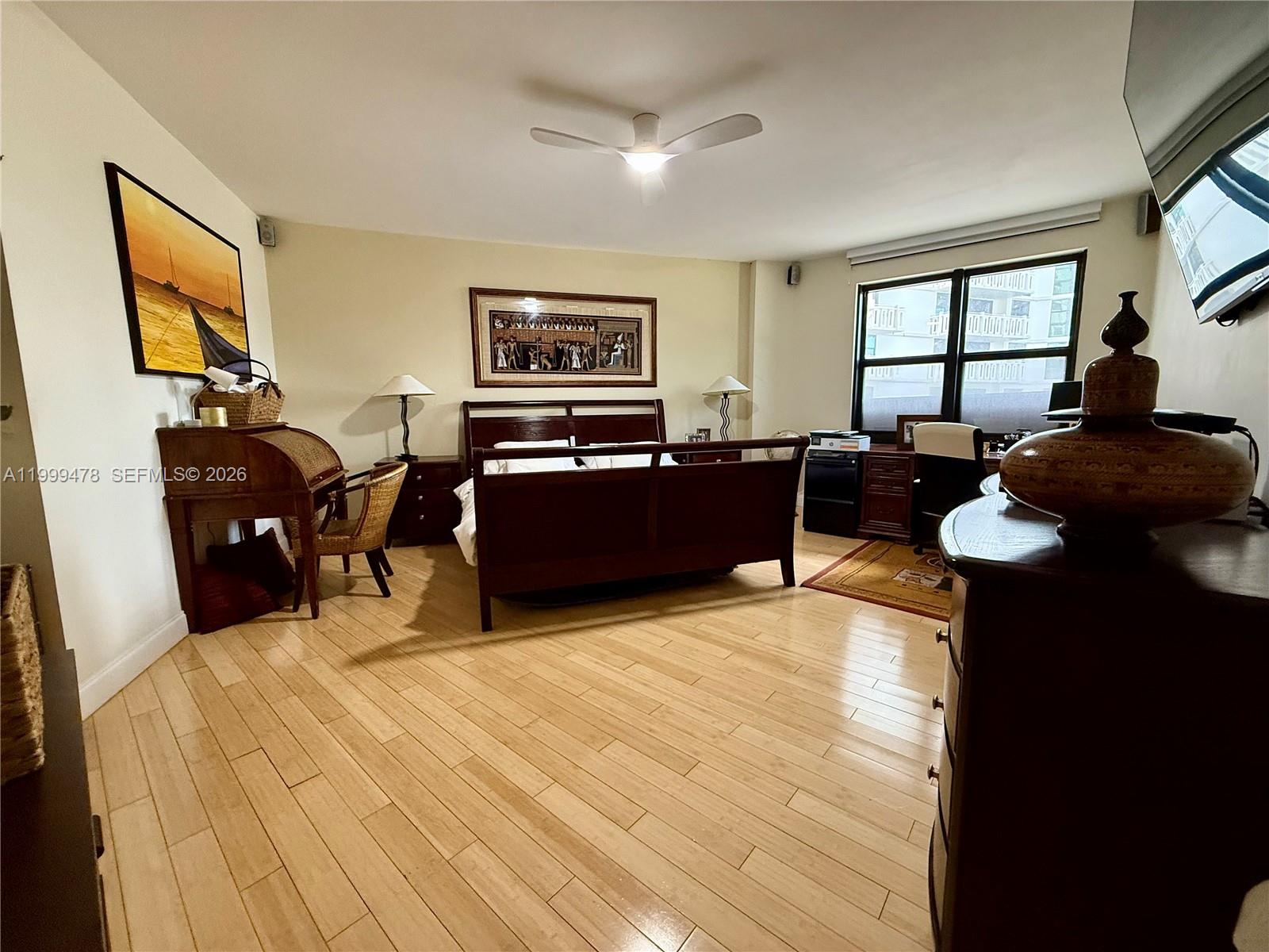 TOWERS OF KEY BISCAYNE CO - Residential Lease