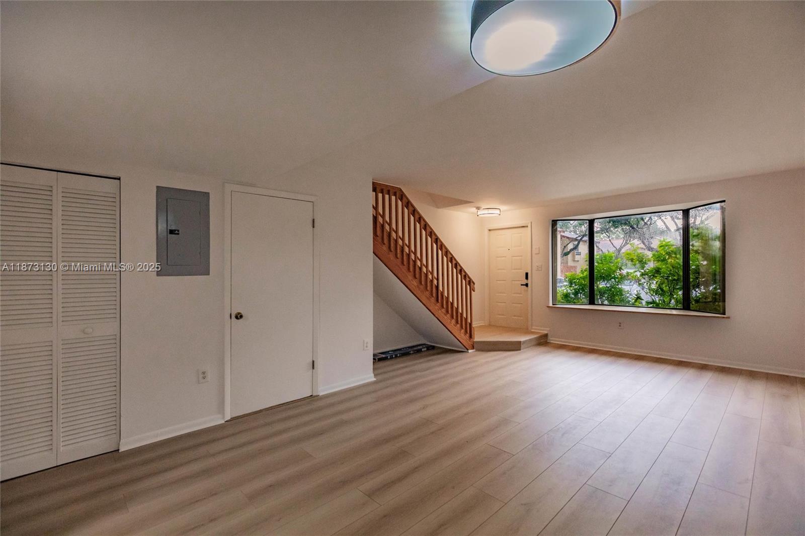 DADELAND COVE SEC 2 - Residential