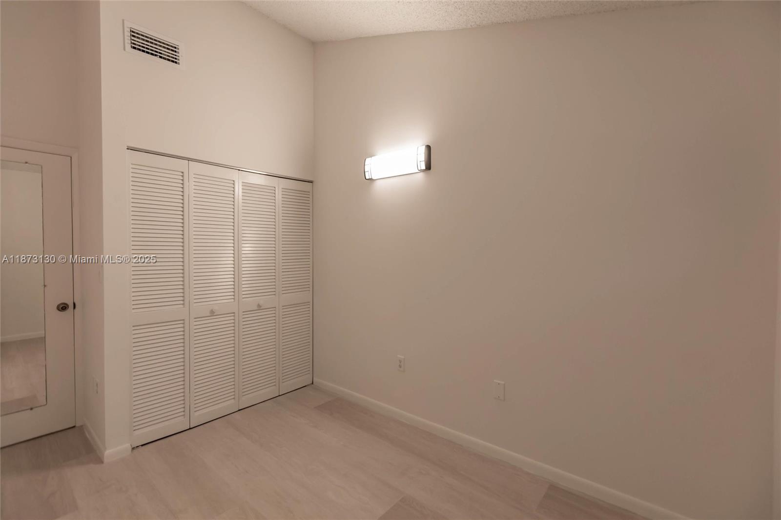 DADELAND COVE SEC 2 - Residential