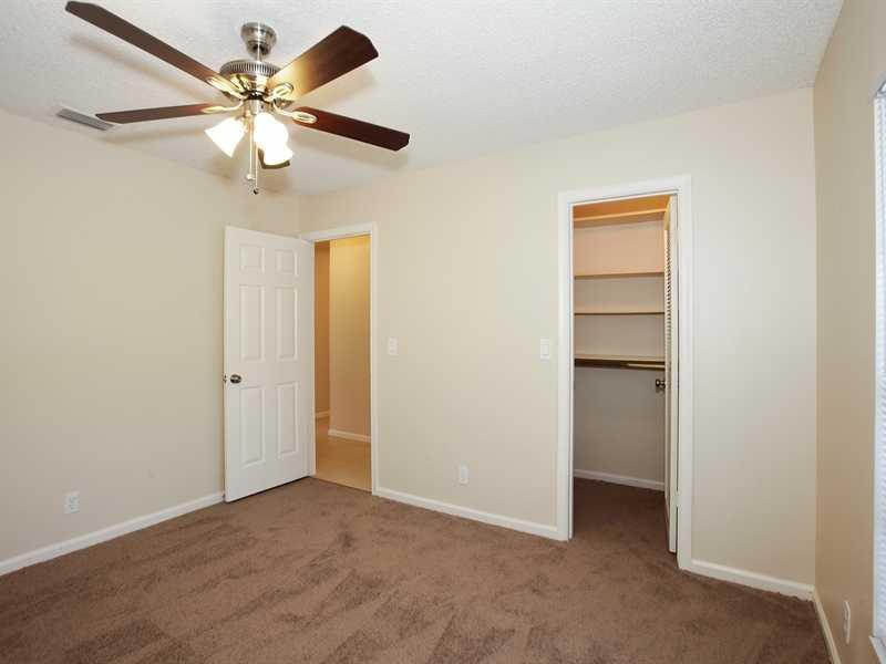 CYPRESS GLEN 104-26 B - Residential Lease