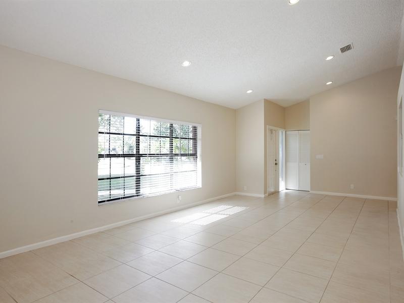 CYPRESS GLEN 104-26 B - Residential Lease