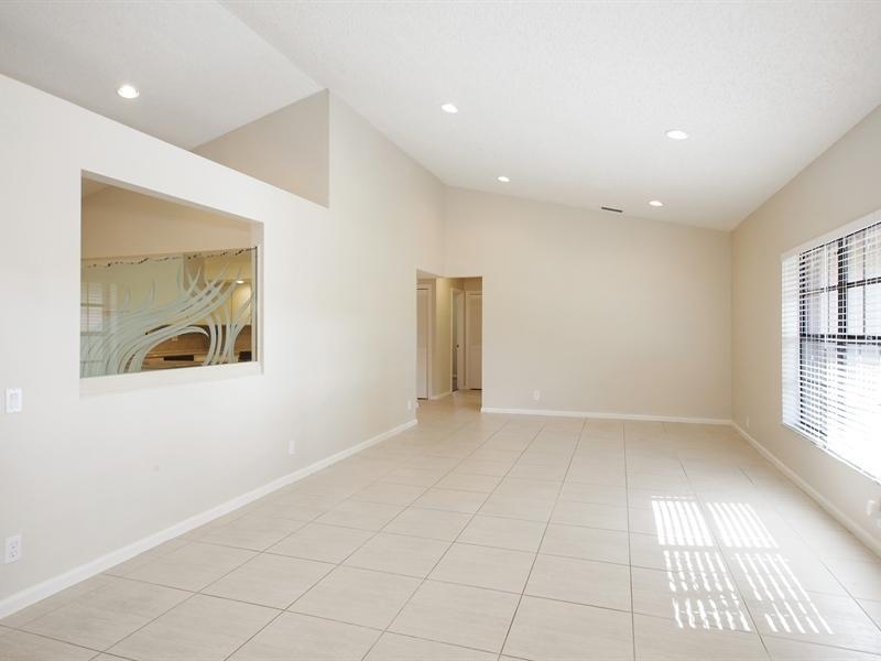 CYPRESS GLEN 104-26 B - Residential Lease