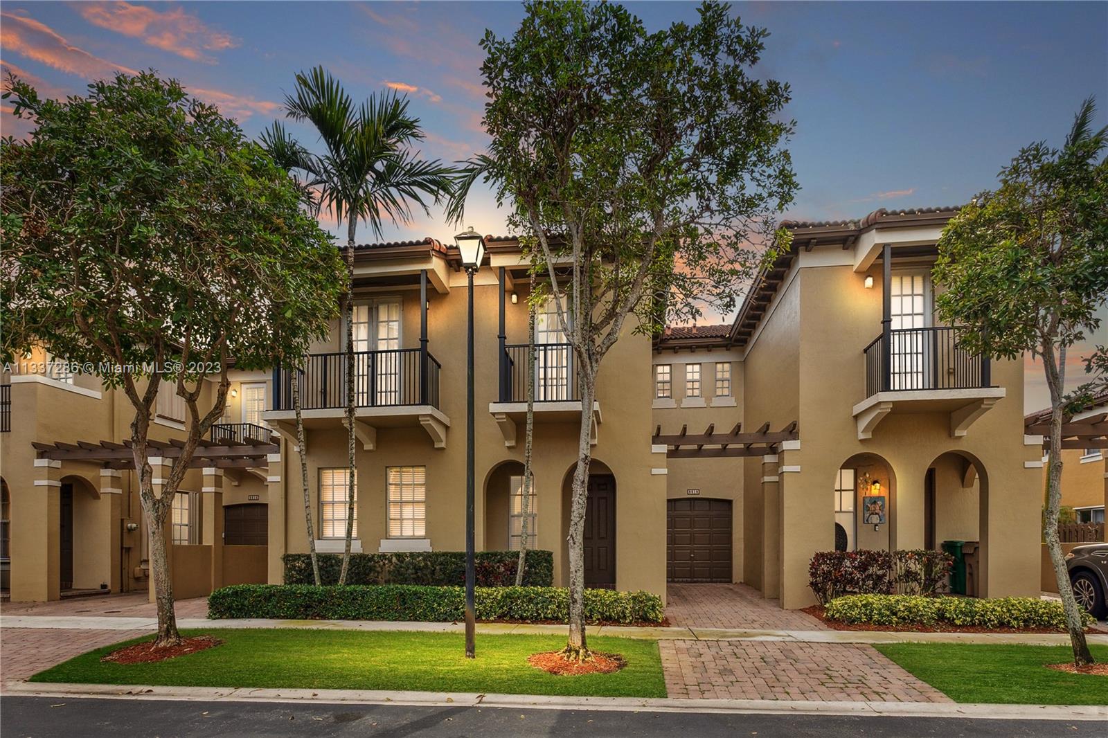 Photo 1 of 3 of 8618 Buckskin Mnr 8-8 townhome