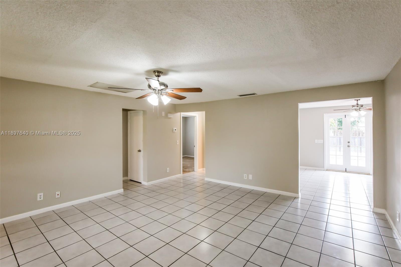 LA MANCHA 2 - Residential Lease