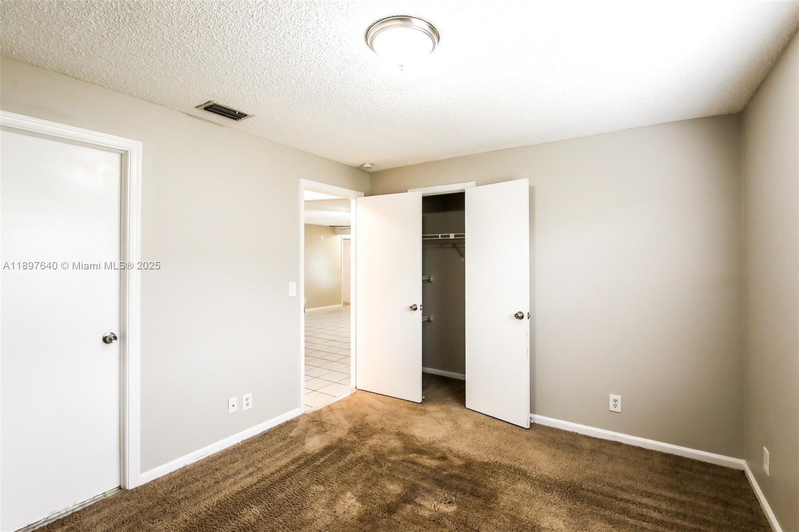 LA MANCHA 2 - Residential Lease