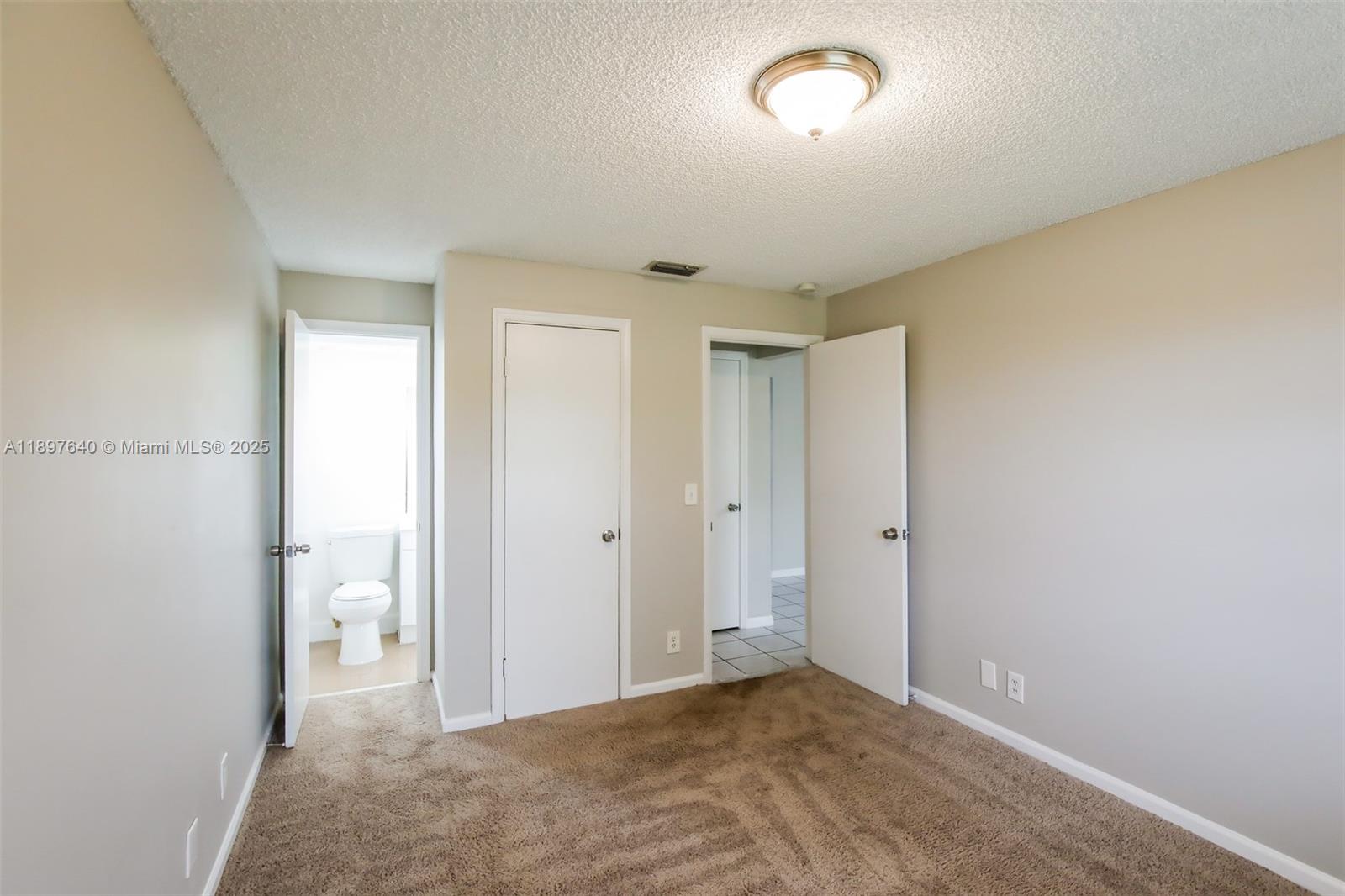 LA MANCHA 2 - Residential Lease