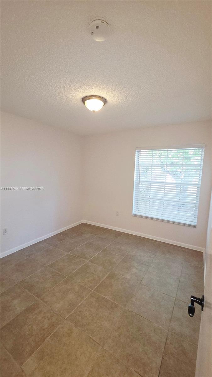 SAWGRASS ESTATES - Residential Lease