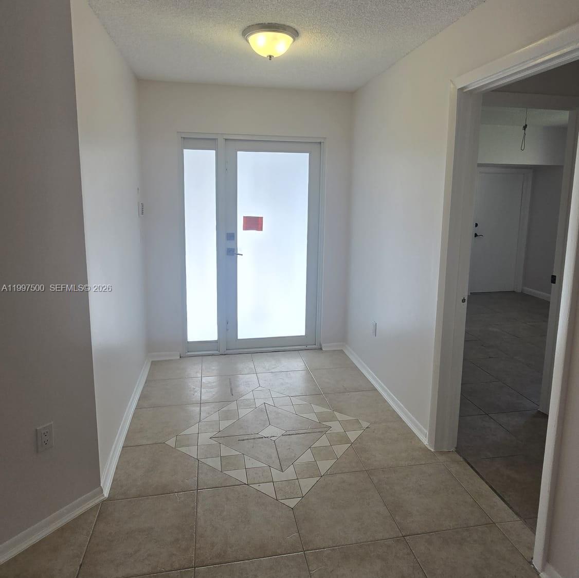 SAWGRASS ESTATES - Residential Lease